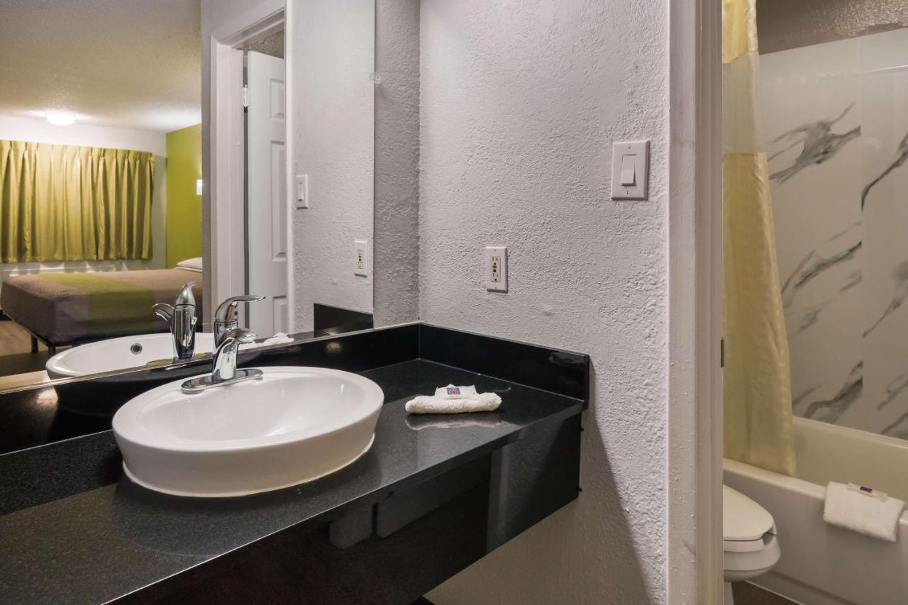 Motel 6 Irving - Loop 12 Dış mekan fotoğraf